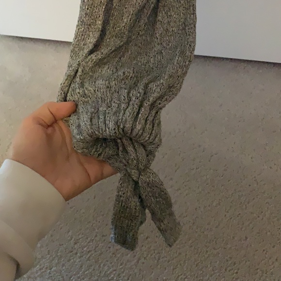 Tie Sleeve Knit Top - Picture 3 of 3